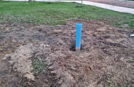 Vecinos denuncias que por cuestiones políticas paralizaron obra de poso de agua potable en la comunidad de Arazapé en San Miguel, Misiones.