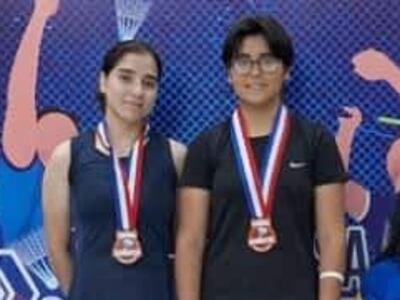 Brenda (16 años) y Mara (17) Garrido, camino al Sudamericano.