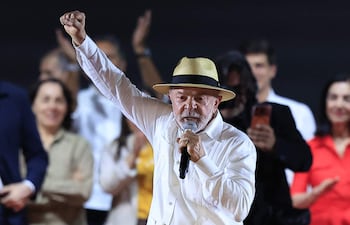 El presidente de Brasil, Luiz Inacio Lula da Silva, habla durante la convención nacional del Partido de los Trabajadores (PT) en São Paulo, Brasil. A los 80 años, el presidente Lula lanzó su candidatura a la reelección, presentándose como un defensor de la "soberanía" de Brasil.