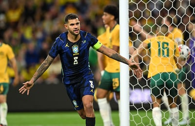 Bruno Guimarães festeja su gol, el tercero de Brasil contra Australia.