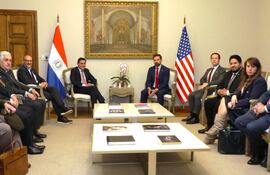Reunión del Canciller Nacional, Rubén Ramírez Lezcano, con subsecretario de defensa de Estados Unidos, Roosevelt Ditlevson.