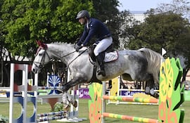 Ricardo Schweizer fue el mejor en categoría 1.10, consiguiendo el campeonato sobre el lomo del hermoso y guapo tordillo Cannes.