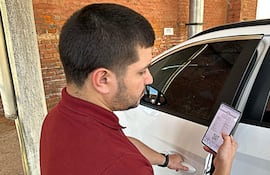 La habilitación vehicular digital tiene validez durante los controles. Los conductores solo deben acceder a la aplicación y mostrar el código QR que se genera.