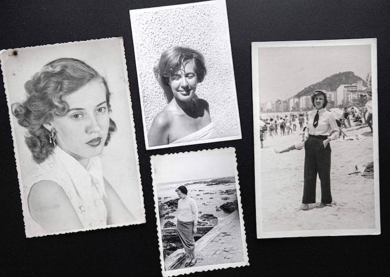 Cuatro mujeres en distintas poses, algunas en la playa, otras en retratos, mostrando sonrisas y vestimenta veraniega.