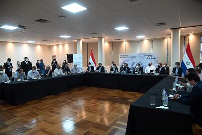 Autoridades del Gobierno y empresarios anunciaron ayer que disminuirán el precio del diésel común desde hoy.