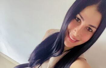 Eliana Caballero, funcionaria de la Essap despedida luego de confesar que no tenía tareas en su oficina de la Essap.