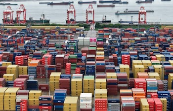 Contenedores en el puerto de Nanjing, en China.