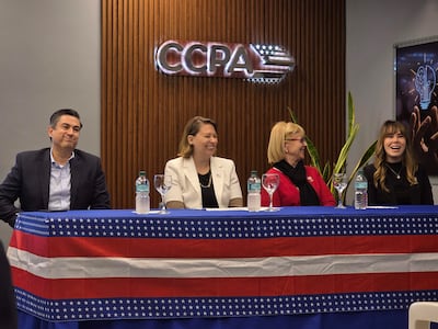Carson Villalba, director Ejecutivo del CCPA; Suemayah Abu-Douleh, directora de Diplomacia Pública de la embajada de los Estados Unidos; Mónica Thompson, presidenta del CCPA y Emilia Cárdenas en la presentacion de Feel USA Freedom 250 que será en el Puerto de Asuncion
