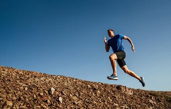 Un gran ejemplo es el fenómeno del running, que pasó de ser una actividad de nicho a consolidarse como una de las expresiones deportivas más masivas en el país.