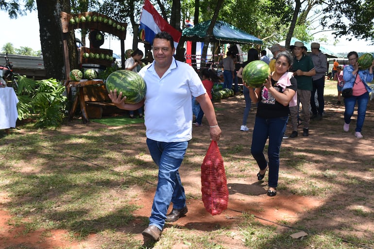 Festejan exitosa cosecha de sandías de Timbo’i en San Pedro del Paraná
