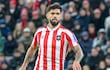 El zaguero paraguayo del Sunderlan Omar Alderete promueve salida desde el fondo en el empate sin goles frente al Leeds United. (Foto: Chris Fryatt Photo)