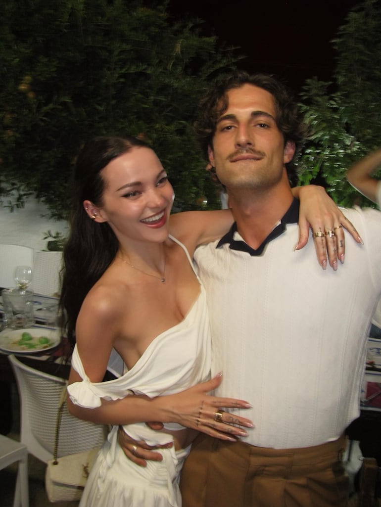 Dove Cameron y Damiano David pronto darán el "sí, quiero".