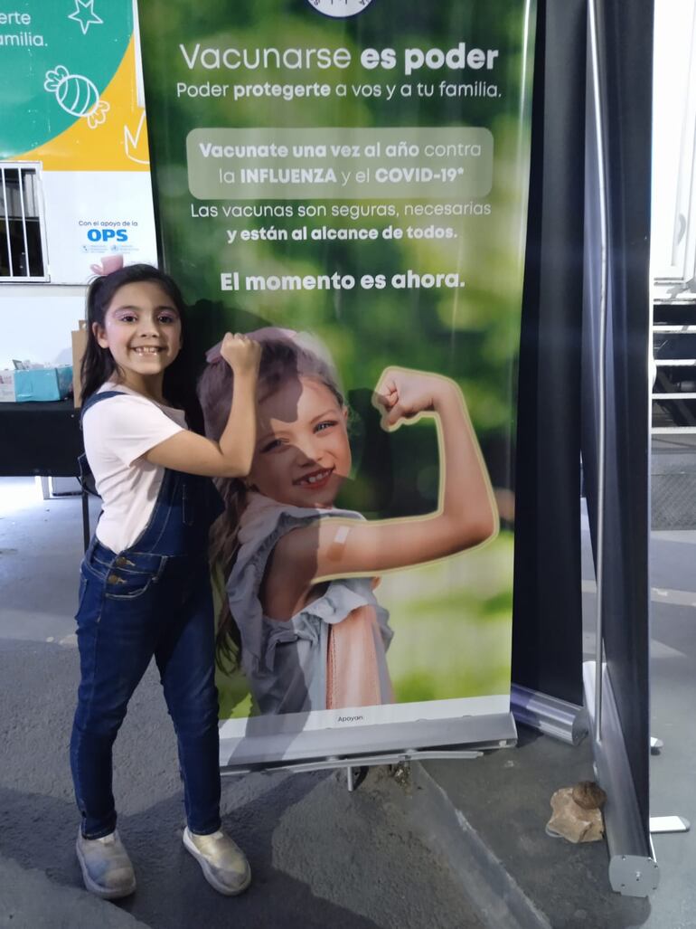 Los niños también recibieron vacunas para prevenir formas graves de las enfermedades.