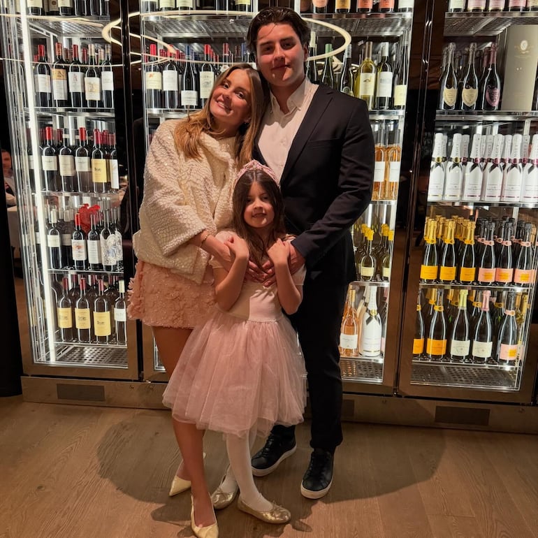 Noemí Haedo con sus hermanos Samuel y Leonie. (Instagram/Nelson Haedo Valdez)