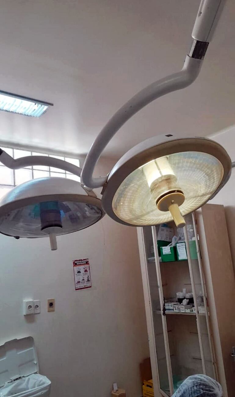 Cialítica que utilizan los médicos para cirugías en el Hospital de Capiatá. 