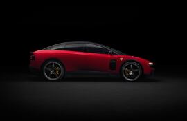 Esta imagen distribuida por el fabricante italiano de automóviles Ferrari el 25 de mayo de 2026 muestra el nuevo automóvil totalmente eléctrico de Ferrari llamado “Luce”, palabra italiana para “luz”, presentado por Ferrari en Roma el 25 de mayo.