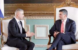 El embajador de Costa Rica y Santiago Peña