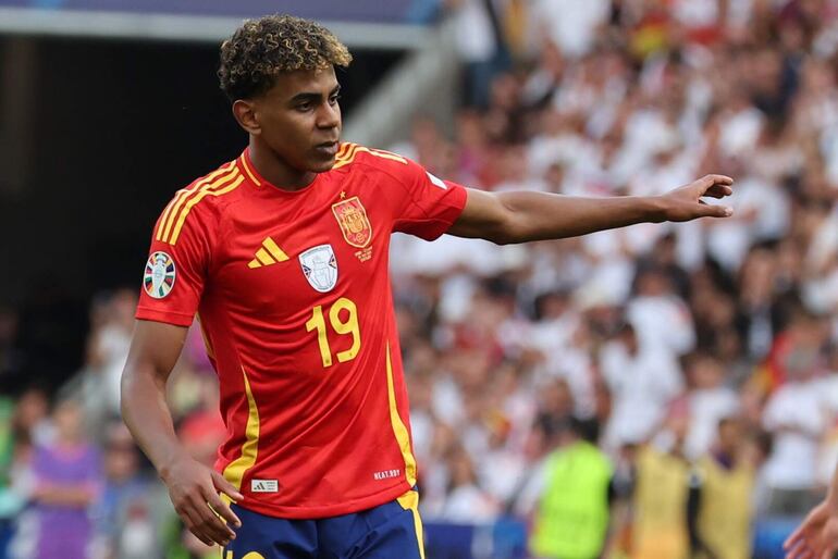 Lamine Yamal, futbolista de la selección de España, en el partido frente a Alemania por los cuartos de final de la Eurocopa 2024 en Stuttgart, Alemania.