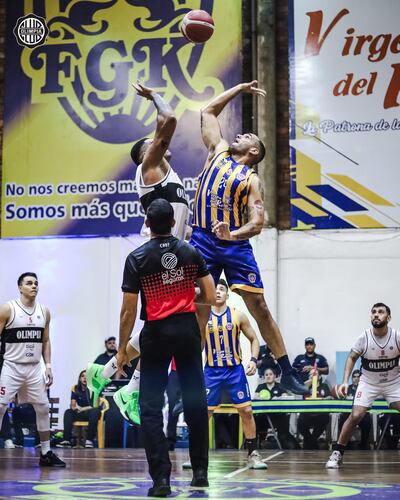 Salto inicial de la jornada inaugural con la reaparición de Sportivo Luqueño y Olimpia Kings. Ganaron los franjeados.