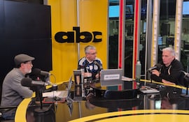 Agustín Saguier, tesorero del PLRA en el programa No Tiene Nombre.