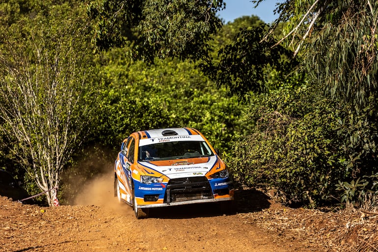 Ulysses Bertholdo y Marcelo Dalmut (Mitsubishi Lancer Evo X) vencieron en la CO2.