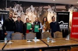 Directivos de la APCN y Sudameris firmaron un acuerdo de colaboración.