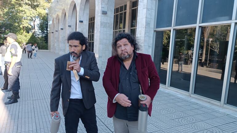 Entre los manifestantes en contra de Miguel Prieto estaba el exconcejal de CDE, Celso "Kelembú" Miranda.