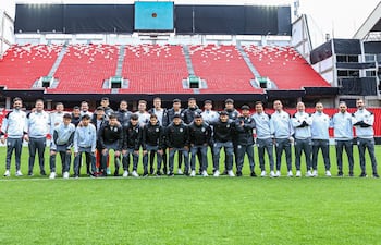 La delegación de Olimpia instalada en el Estadio Rodrigo Paz Delgado, una de las sedes de la Copa Libertadores Sub 20. (Foto: @FormativasO)