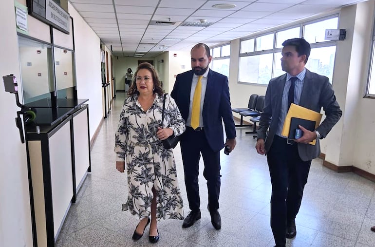 Mercat: fianza de G. 150 millones para hermana de Lalo, en causa por supuesta coima