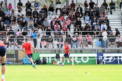 La Albirroja tuvo su segundo día de entrenamientos en San José, California con presencia de los paraguayos residentes.