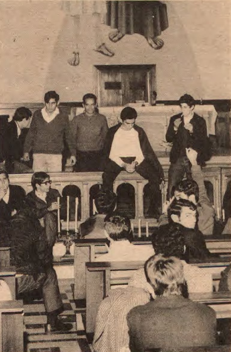 En junio y julio de 1969 Asunción fue escenario de manifestaciones y ocupaciones de iglesia en protesta por la venida de Nelson Rockefeller y la represión.