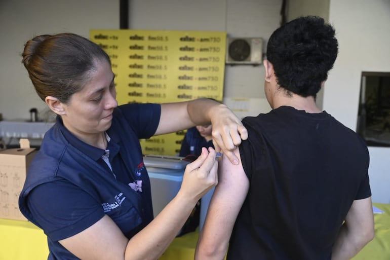 La vacunación en ABC será para todo público. 