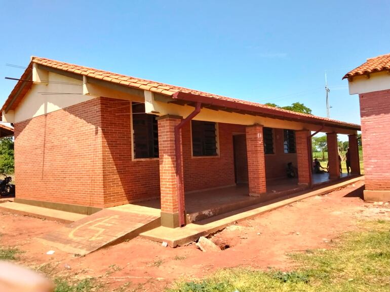 La escuela Ñu Apu´a de la comunidad indígena del mismo nombre se encuentra ubicada en el distrito de Choré