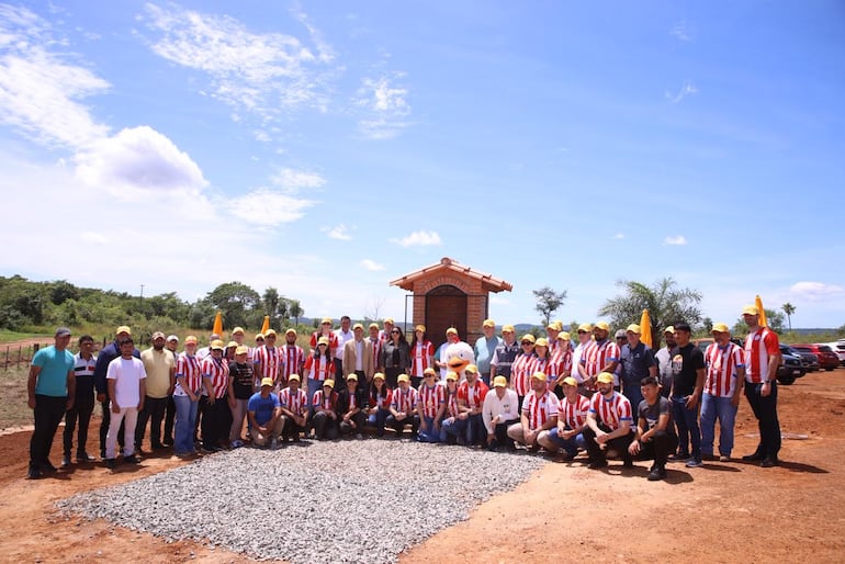 La familia de Pechugón se hizo presente en el evento.
