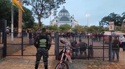 Presencia del Grupo Lince en el Domingo de Ramos, en Caacupé.