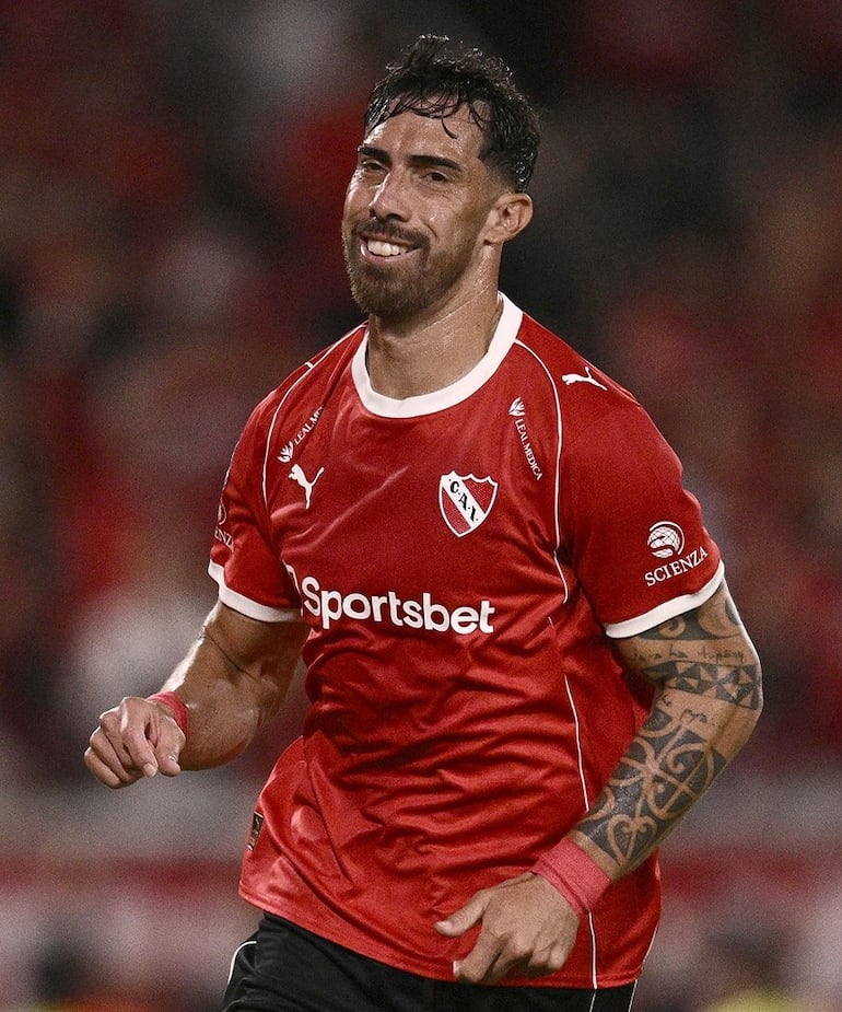 Independiente gana con aporte goleador del paraguayo Ávalos