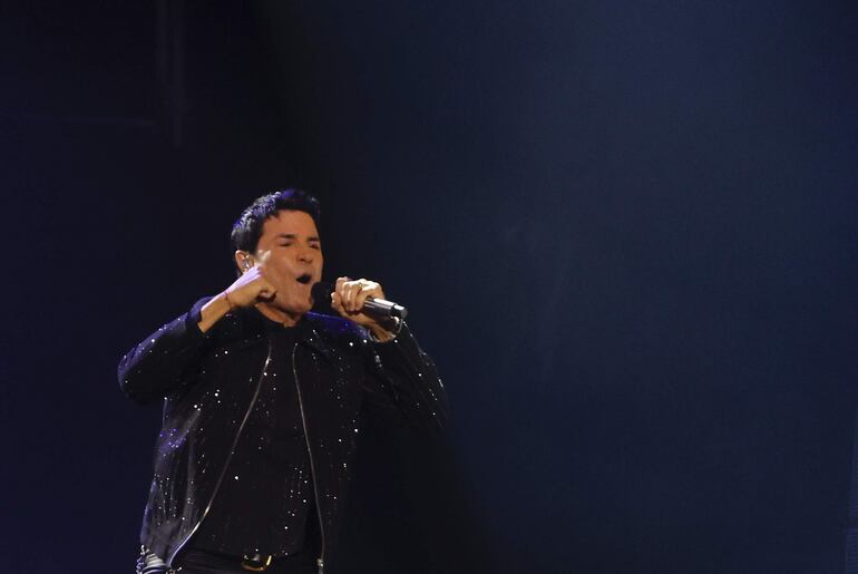 Chayanne se reencontrará con el público de Paraguay en el marco de su gira "Bailemos otra vez", con la que viene recorriendo diversos escenarios de América y Europa.