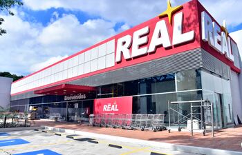Cadena Real presentó las instalaciones de su nuevo supermercado, estratégicamente ubicado.