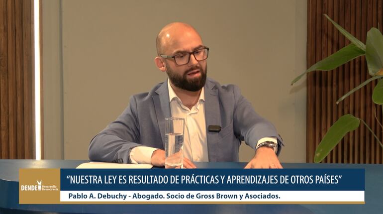 Paulo Debuchy, abogado y socio de Gross Brown y Asociados.