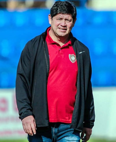 Luis Fernando Escobar Zelaya (50 años), director técnico del Atlético Tembetary.