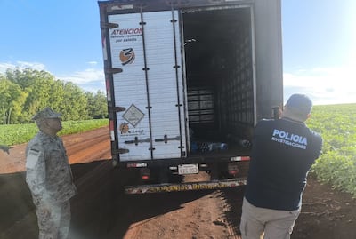 Piratas del asfalto roban un camión de encomiendas en Capitán Meza y liberan a trabajadores en Pirapó