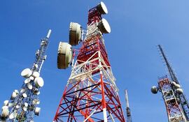 Infraestructuras de telecomunicaciones utilizadas para el servicio de telefonía móvil.