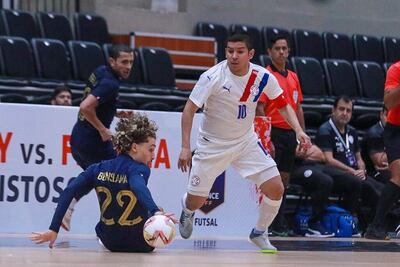 Juan “Cholo” Salas supera la marca francesa en el partido disputado el sábado.