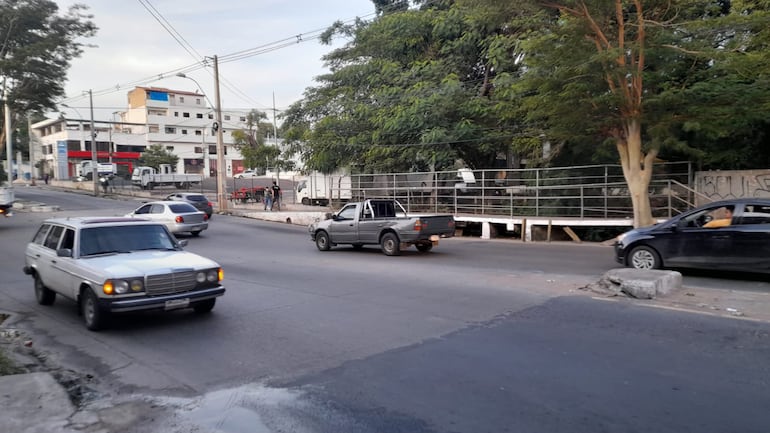 obras de nenecho no realizadas bonos desvío cuenca terminal
De Lia M. Barrios <liabarriosu@gmail.com>
Destinatario foto <foto@abc.com.py>
Fecha 01-06-2024 14:46