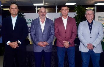 Directivos del SNT y la Cooperativa Universitaria presentaron la corrida.