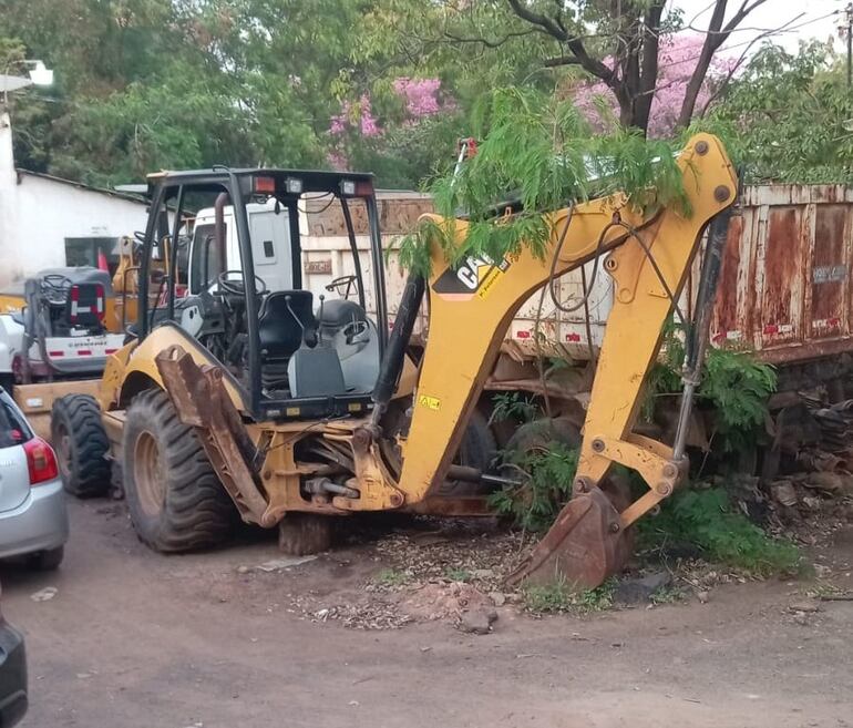 Móviles chatarra de la dirección de vialidad, denuncian vecinos de Asunción.