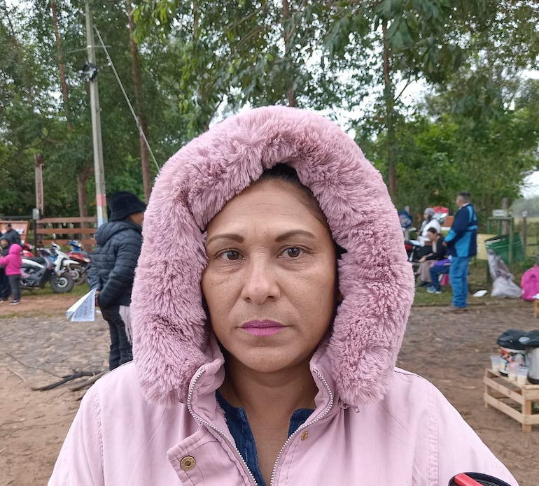 Francisca Jara, madre de familia de la escuela anunció que la medida de protesta seguirá hasta conseguir el objetivo