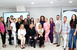 Encuentro con el destacado doctor Teguh Tanuwidjaja.