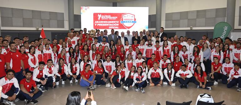 El Team Paraguay. listo.