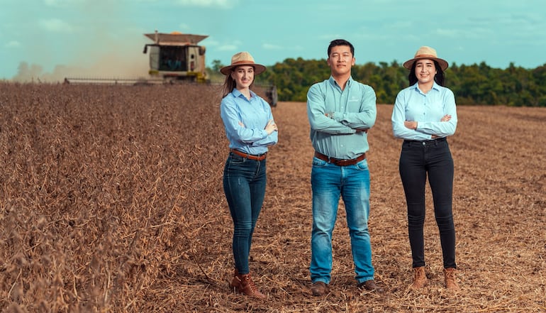 Más que infraestructura, el capital más valioso de la compañía es la red de vínculos tejida con colaboradores y aliados que han hecho posible este recorrido histórico.